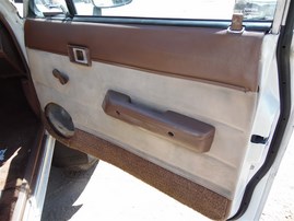 1985 TOYOTA PICKUP STANDARD CAB SR5 WHITE 2.4 MT 4WD Z21466